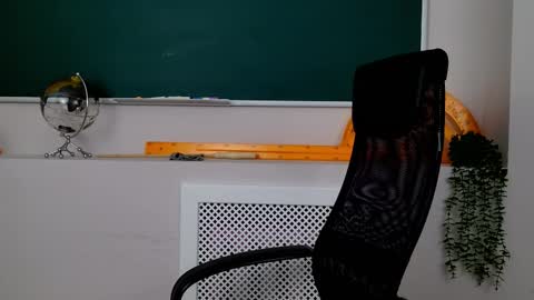 Claire online show from 01/13/26, 02:55