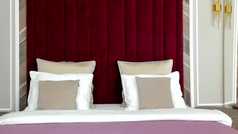 Claire online show from 04/19/26, 02:38