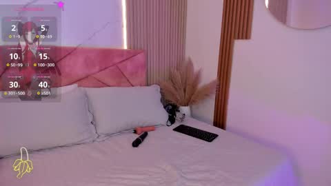 clairemillerx online show from 04/22/26, 11:39