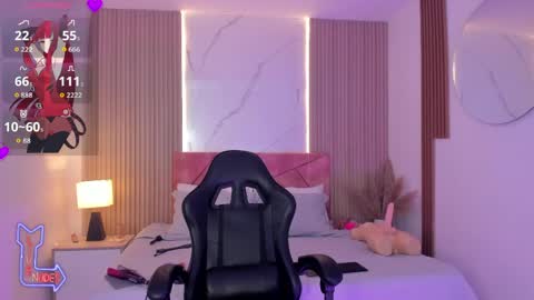 clairemillerx online show from 05/20/26, 08:15