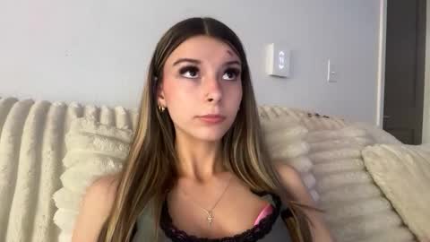 clairewalkerr online show from 11/14/25, 10:07