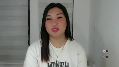 CLAIRE online show from 02/13/25, 05:48