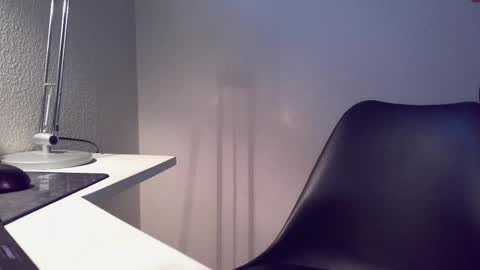 clamshive7 online show from 05/10/26, 06:29