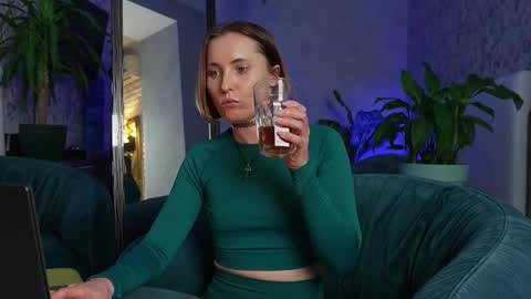 Clara online show from 02/18/26, 06:15