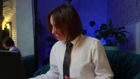 Clara online show from 04/11/26, 06:12