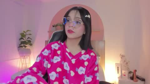 C L A R A online show from 02/08/26, 02:59