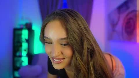 Clara smile online show from 10/22/25, 06:40