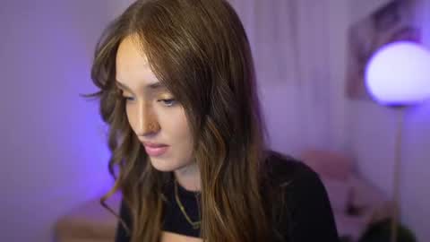 Clara smile online show from 12/01/25, 07:30