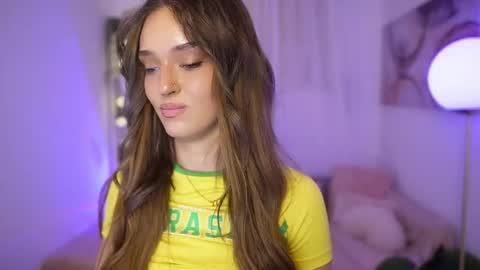 Clara smile online show from 12/03/25, 07:34