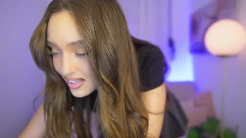 Clara smile online show from 01/17/26, 07:17