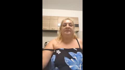 Snapshot of clarabbw77 chatting on 06/10/26, 12:22 Clara online show from 06/10/26, 12:22