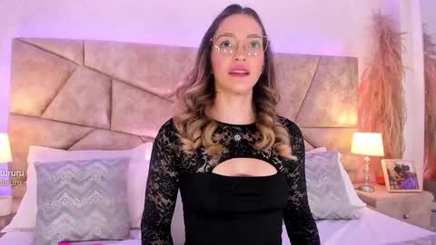 Snapshot of claradelmar_ chatting on 05/19/26, 10:32 Clara del mar online show from 05/19/26, 10:32