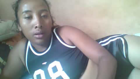 Clarah0123 online show from 11/27/25, 08:16