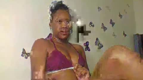 clara11 online show from 04/16/26, 09:26