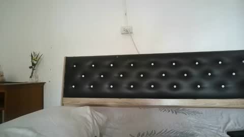 claralafontaine online show from 04/19/26, 08:46