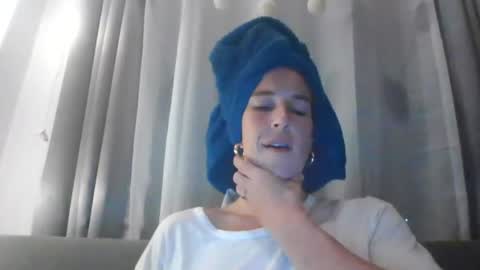 claralafontaine online show from 06/21/26, 01:57