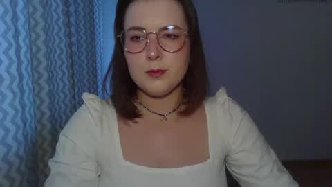 Clara online show from 05/10/26, 05:07