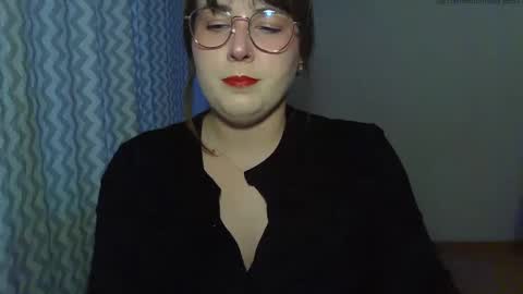 Clara online show from 05/18/26, 06:03