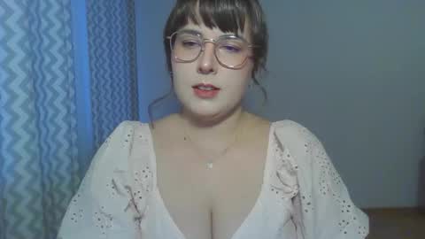 Clara online show from 06/10/26, 05:56