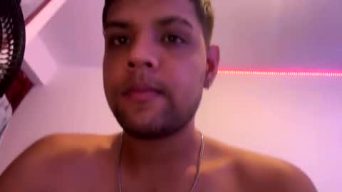 Snapshot of clarentz_baileys chatting on 09/19/25, 03:08 Clarentz bby online show from 09/19/25, 03:08