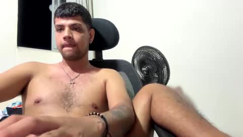 Snapshot of clarentz_baileys chatting on 10/08/25, 12:19 Clarentz bby online show from 10/08/25, 12:19