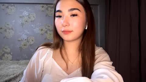 Snapshot of claribelatienza chatting on 09/30/25, 10:53 Yuna online show from 09/30/25, 10:53