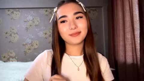 Snapshot of claribelatienza chatting on 10/04/25, 08:12 Yuna online show from 10/04/25, 08:12