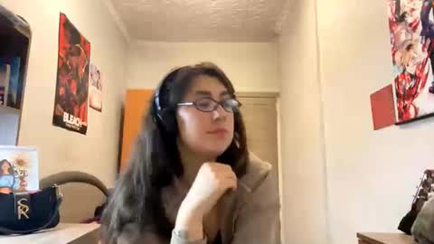 Snapshot of clarinegillmer chatting on 02/24/26, 03:54 Karolina online show from 02/24/26, 03:54