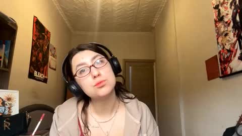 Snapshot of clarinegillmer chatting on 02/25/26, 11:42 Karolina online show from 02/25/26, 11:42