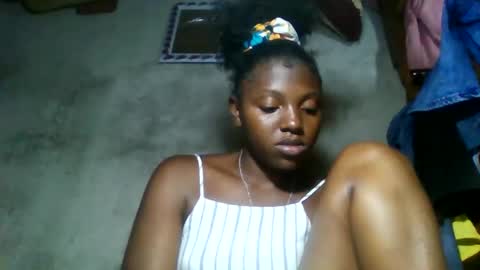 clarisse98 online show from 04/20/26, 12:30