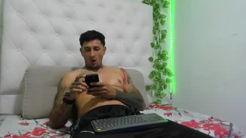 Juanpaindependent model online show from 04/22/26, 06:05