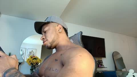 Snapshot of clark_strong chatting on 02/26/25, 08:33 clark_strong online show from 02/26/25, 08:33