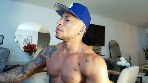 Snapshot of clark_strong chatting on 03/09/25, 04:05 clark_strong online show from 03/09/25, 04:05