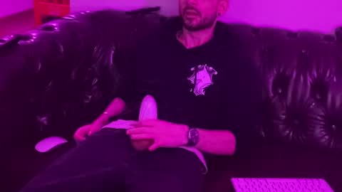 Clark online show from 12/12/24, 12:38