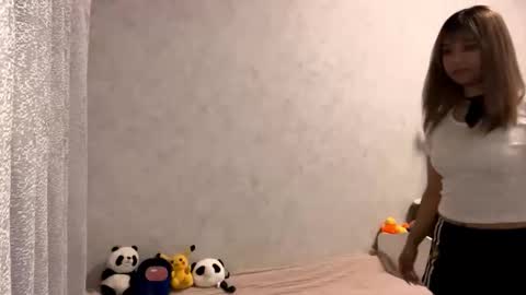 Lara online show from 11/15/25, 06:48