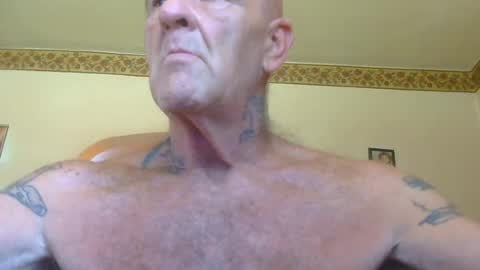 Snapshot of classic_rock_and_oldies chatting on 07/03/26, 02:56 Pizza online show from 07/03/26, 02:56