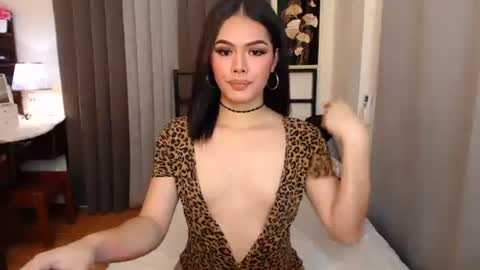 Snapshot of classy_maika chatting on 10/30/25, 06:04 maika online show from 10/30/25, 06:04