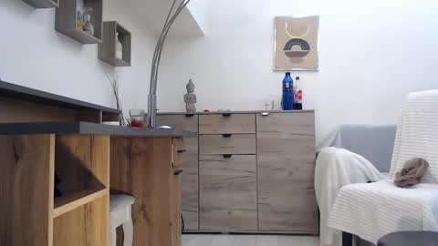 Snapshot of classy_medeeea chatting on 01/03/25, 05:17 Deea xxx online show from 01/03/25, 05:17