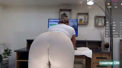 Snapshot of classy_medeeea chatting on 01/20/25, 01:07 Deea xxx online show from 01/20/25, 01:07