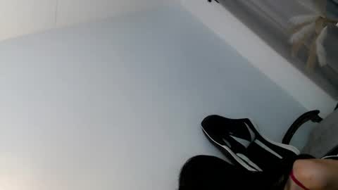 MIKAY OR MIKAH online show from 04/22/26, 01:19