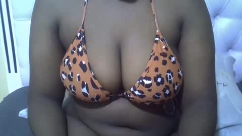 classy_zoey online show from 10/16/25, 01:17