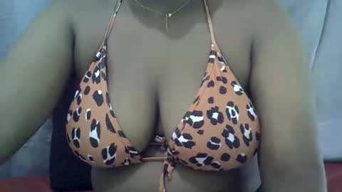 classy_zoey online show from 12/01/25, 07:52