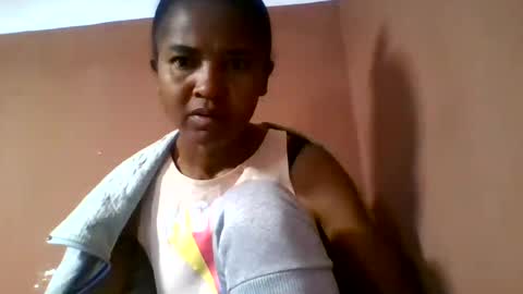 Snapshot of claudi804208 chatting on 07/16/26, 03:01 claudi804208 online show from 07/16/26, 03:01