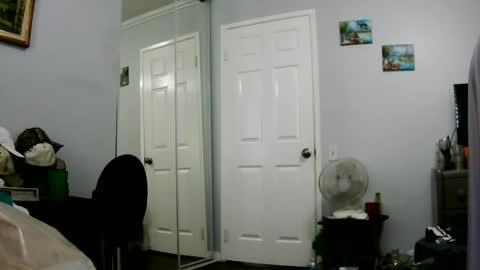 Claudia online show from 05/31/26, 04:03