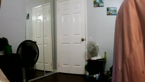 Claudia online show from 06/11/26, 01:53