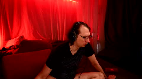 Claudia Cyberfox and Elon online show from 10/24/25, 06:21