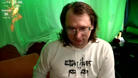 Claudia Cyberfox and Elon online show from 04/12/26, 07:24