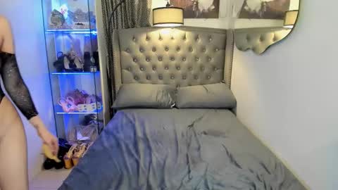 Naughty Claudia online show from 10/18/25, 10:10