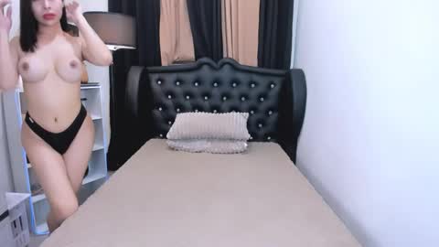 Naughty Claudia online show from 04/18/26, 07:58