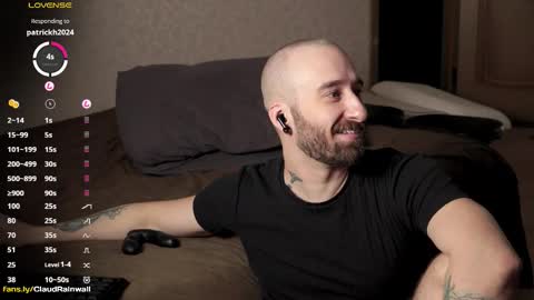 Snapshot of claudrainwall chatting on 11/04/25, 11:59 Claud online show from 11/04/25, 11:59